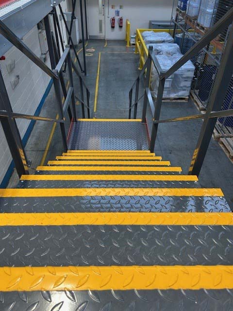 Mezzanine installation