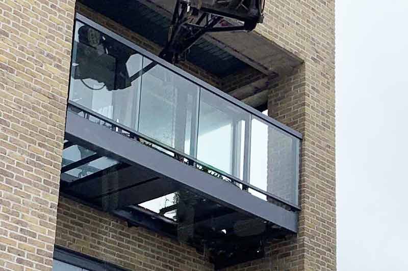Alideck Insight Glass Balustrade